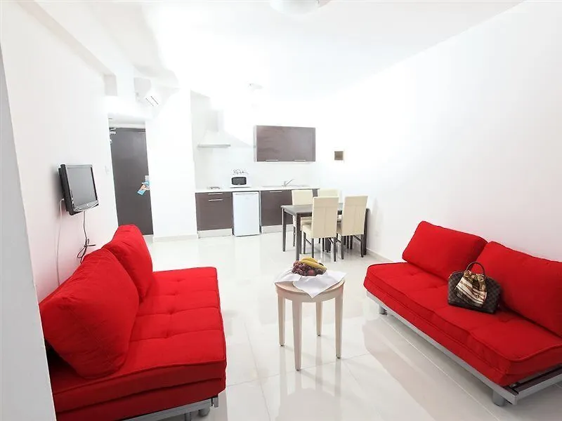 Meandros Apts location